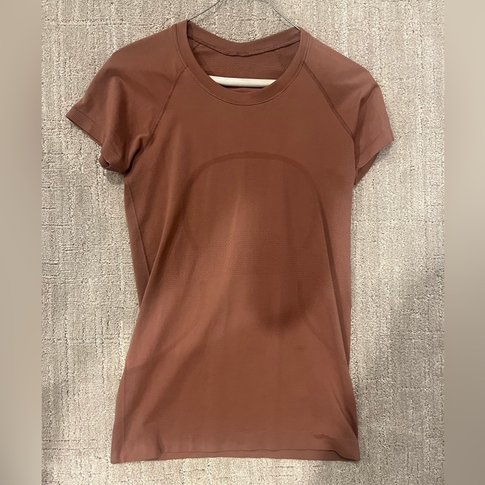 Lululemon swiftly tech short sleeve